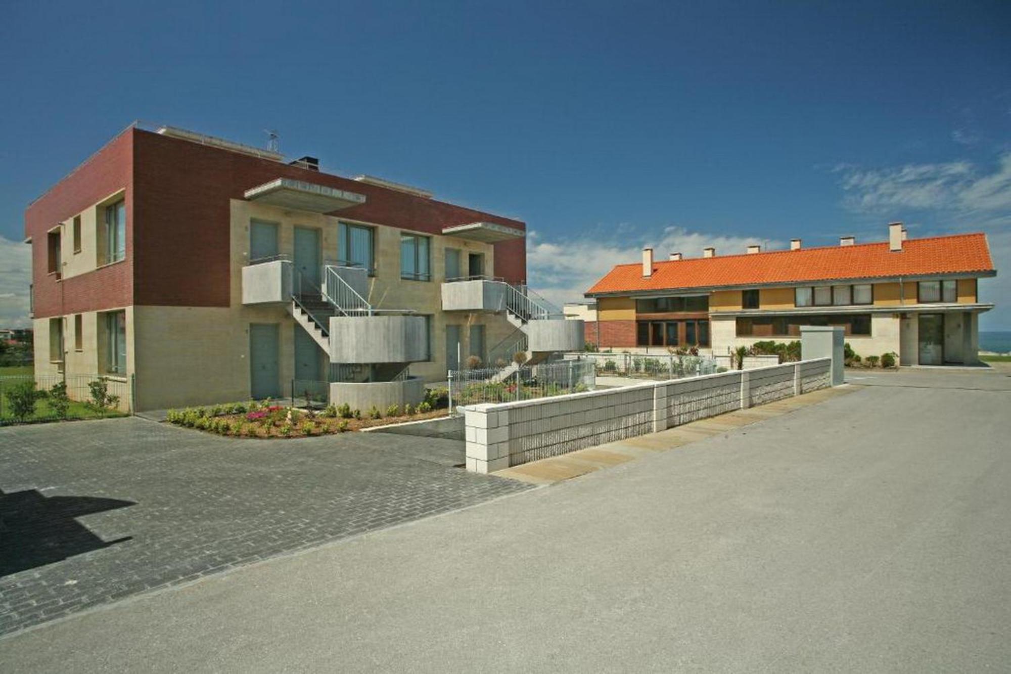 Apartamentos Playa De Portio リエンクレス エクステリア 写真